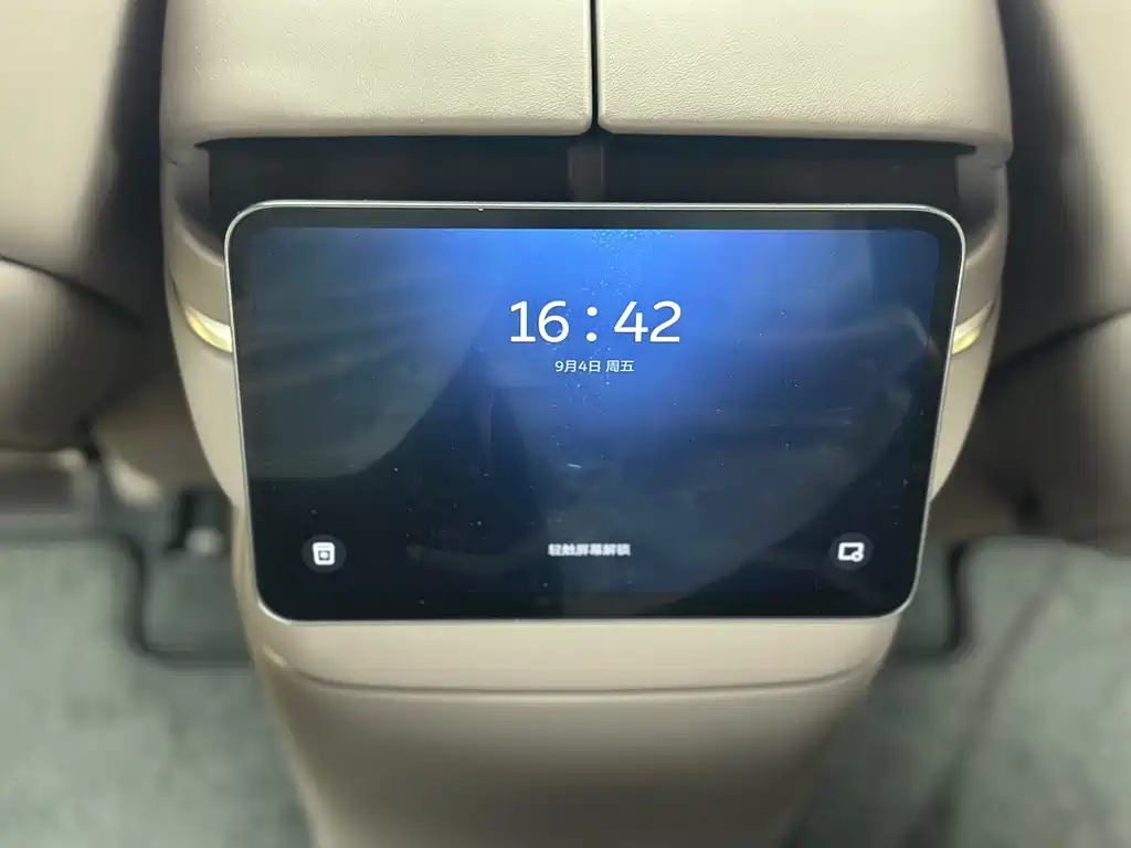 NIO ES8 — миниатюра 16