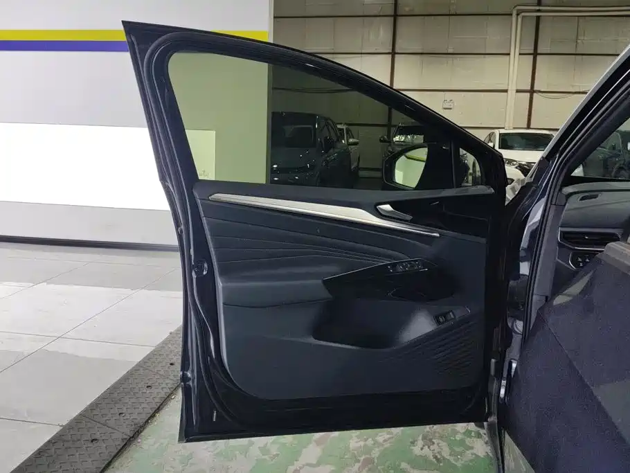 Volkswagen ID.4 Crozz — миниатюра 7