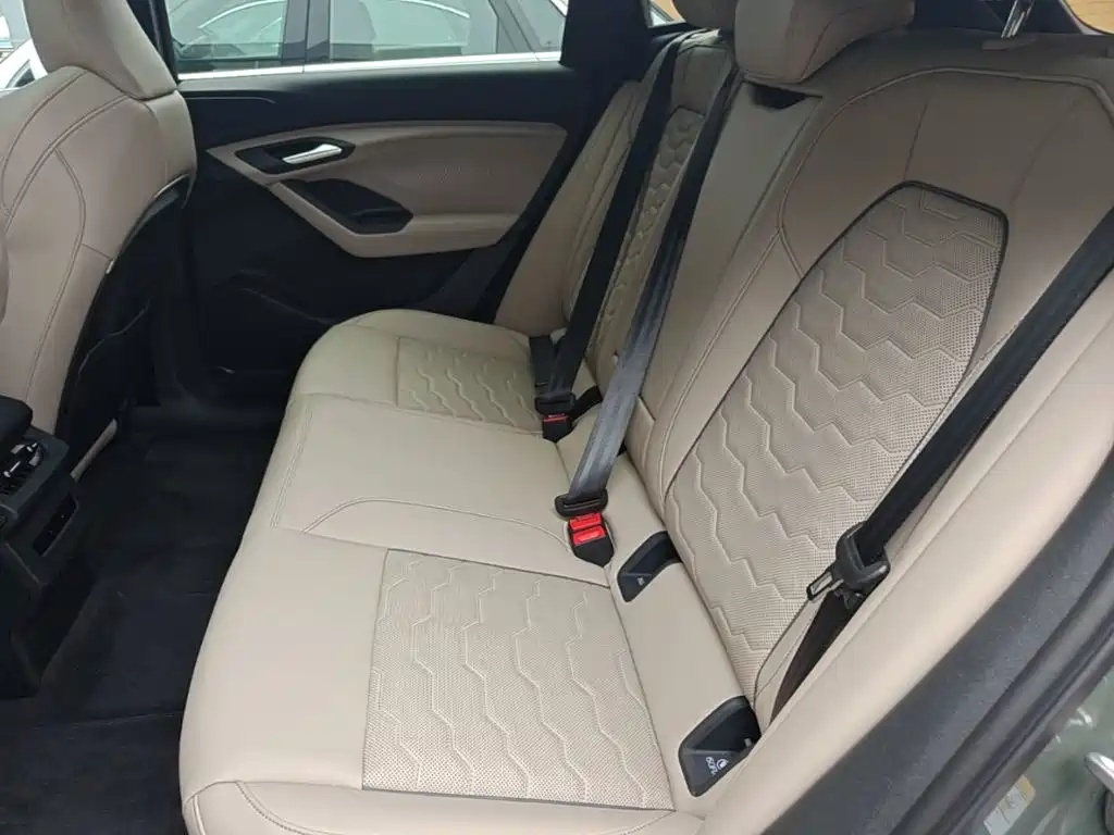Audi Q6L e-tron — миниатюра 17