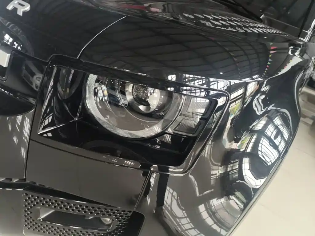 Land Rover Defender — миниатюра 24