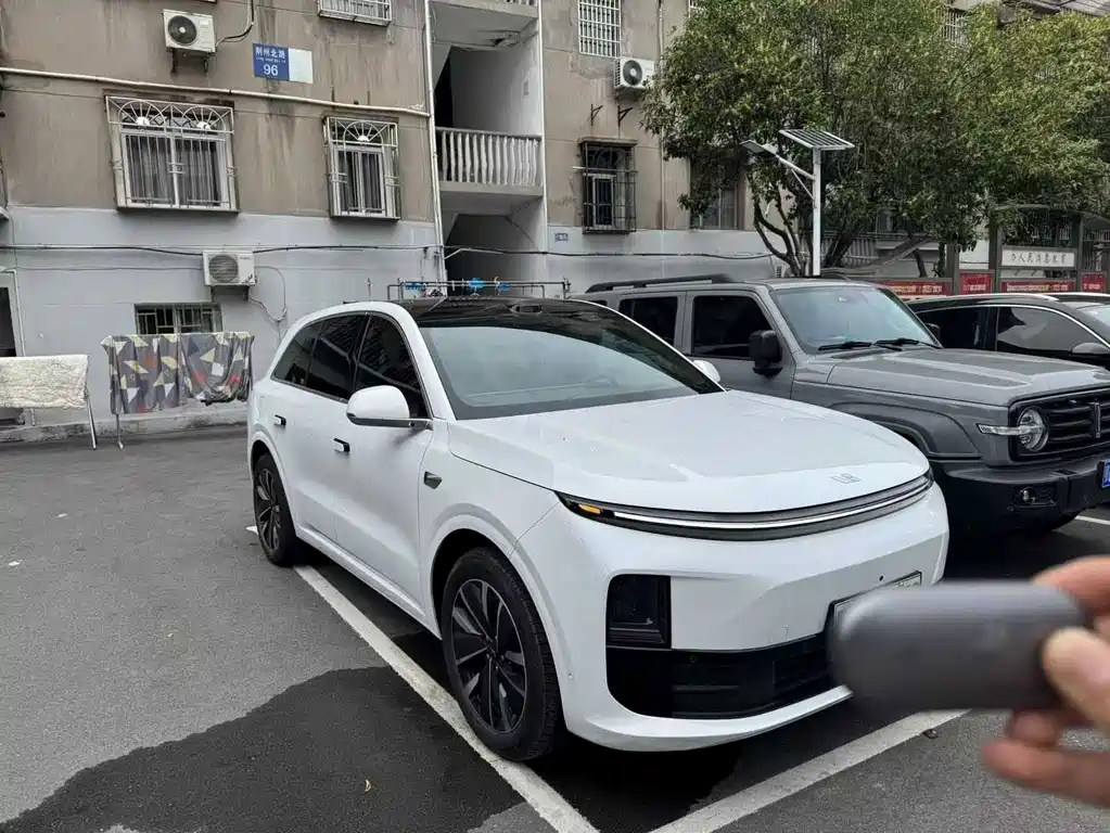 Li Auto Li L6 — миниатюра 3