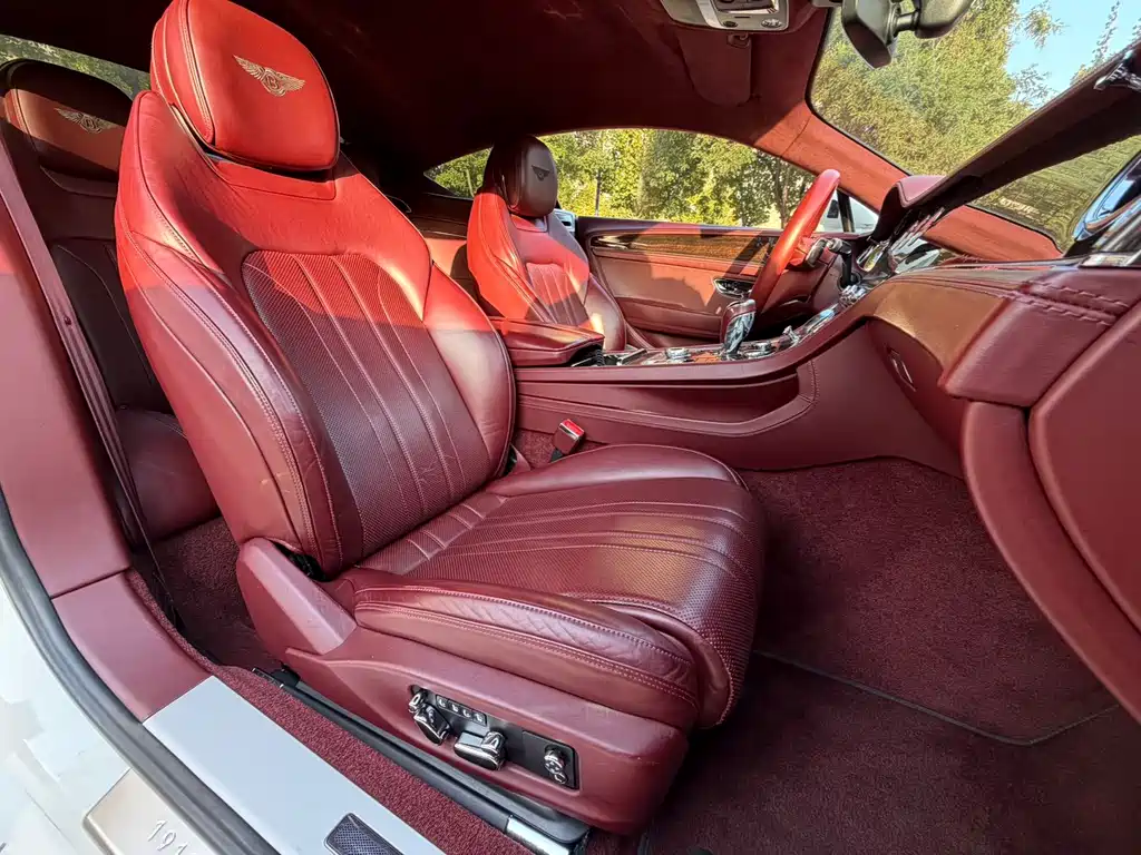 Bentley Continental — миниатюра 10