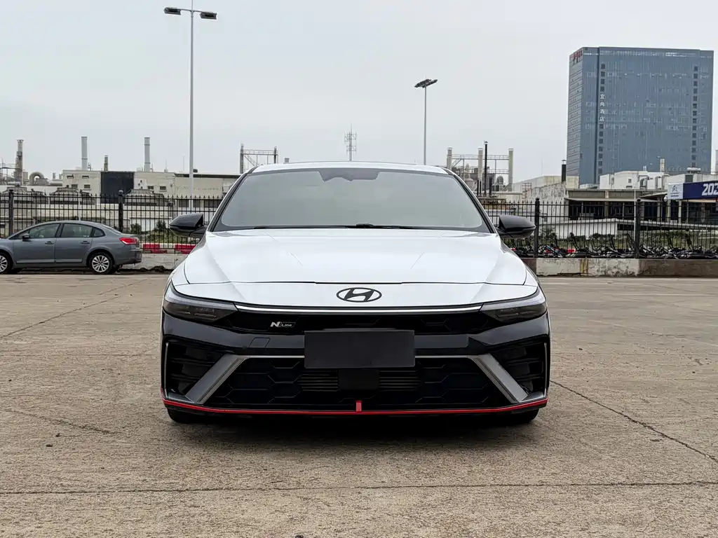 Hyundai Elantra — миниатюра 2