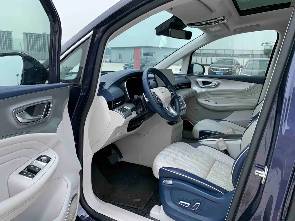 Roewe iMAX8 — миниатюра 8