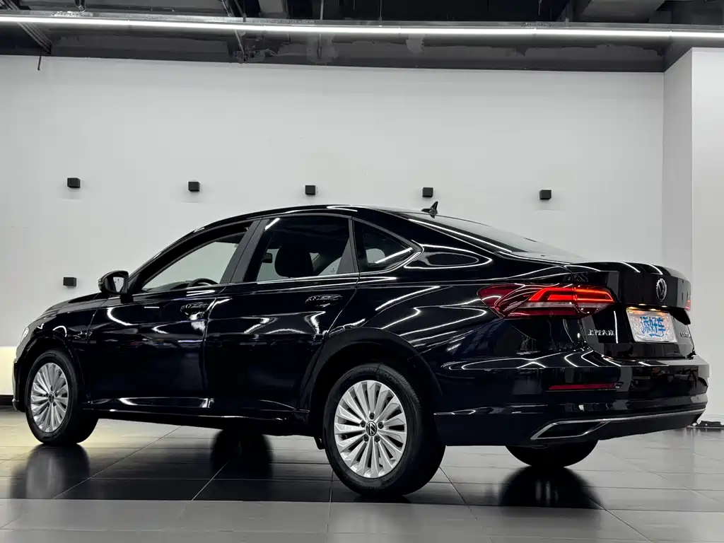 Volkswagen Lavida — миниатюра 13