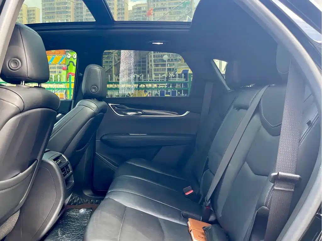 Cadillac XT5 — миниатюра 6