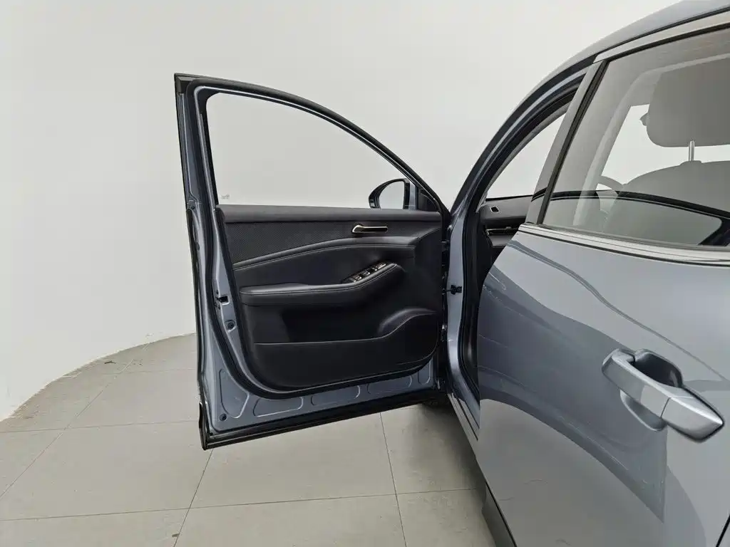 Baojun Yunhai — миниатюра 8