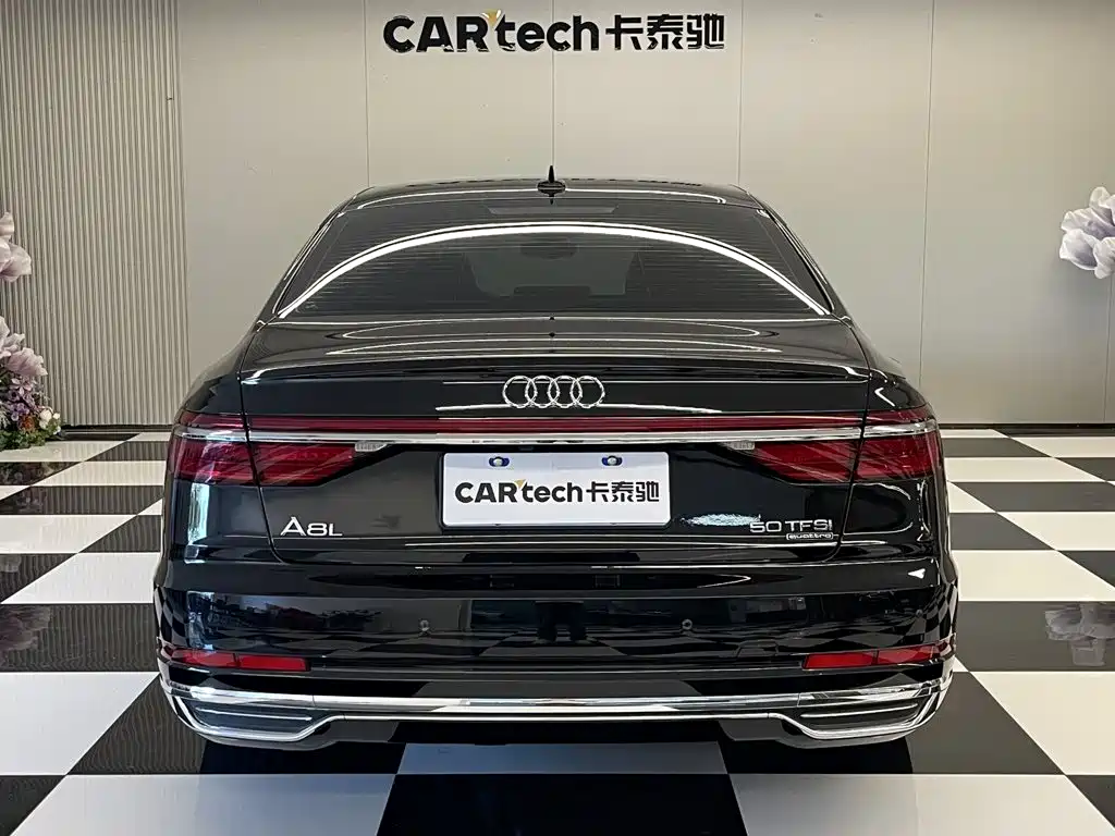 Audi A8 — миниатюра 6