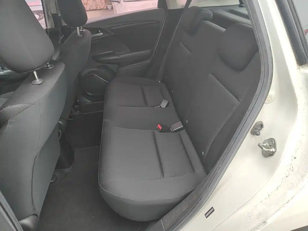 Honda Fit — миниатюра 17