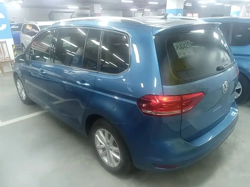 Volkswagen Touran — миниатюра 5