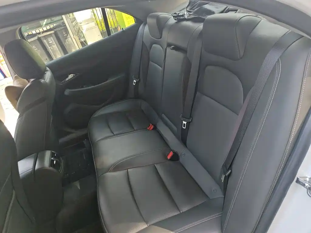 Chevrolet Malibu — миниатюра 15