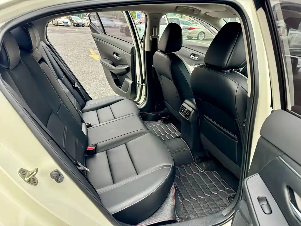 Nissan Sylphy — миниатюра 7