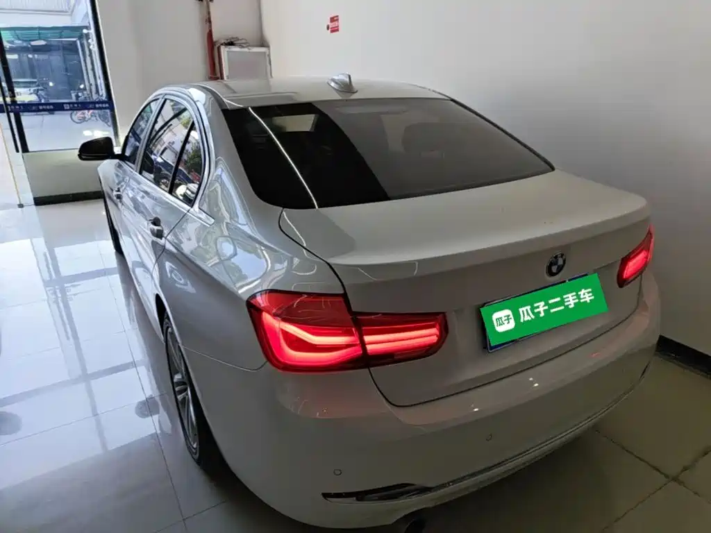 BMW 3 Series — миниатюра 5