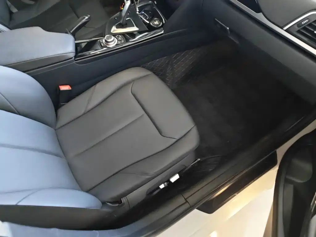 BMW 3 Series — миниатюра 25