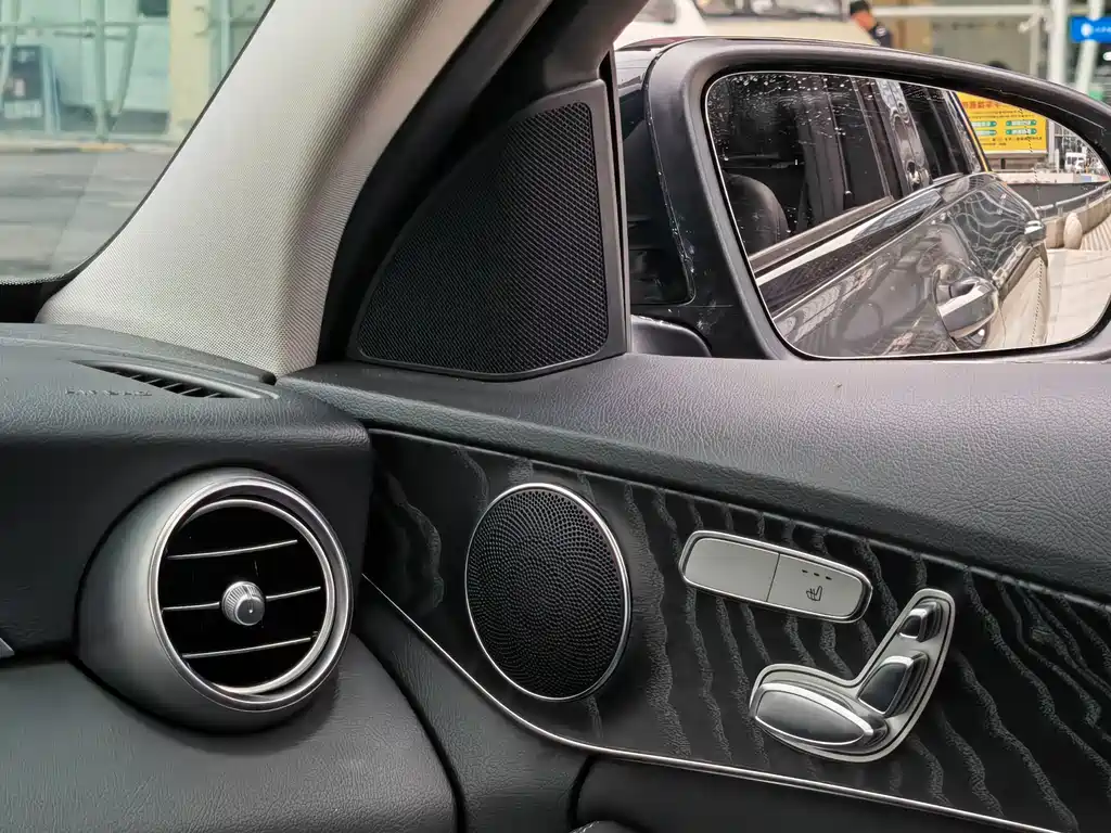 Mercedes-Benz C-Class (Import) — миниатюра 22