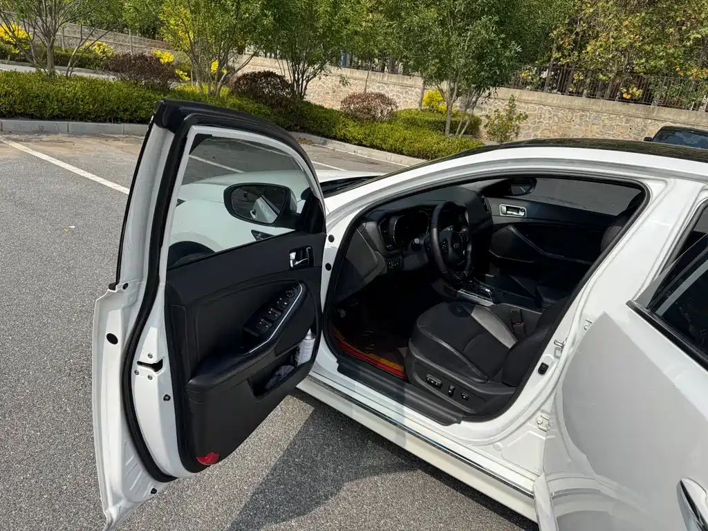 Kia K5 — миниатюра 7