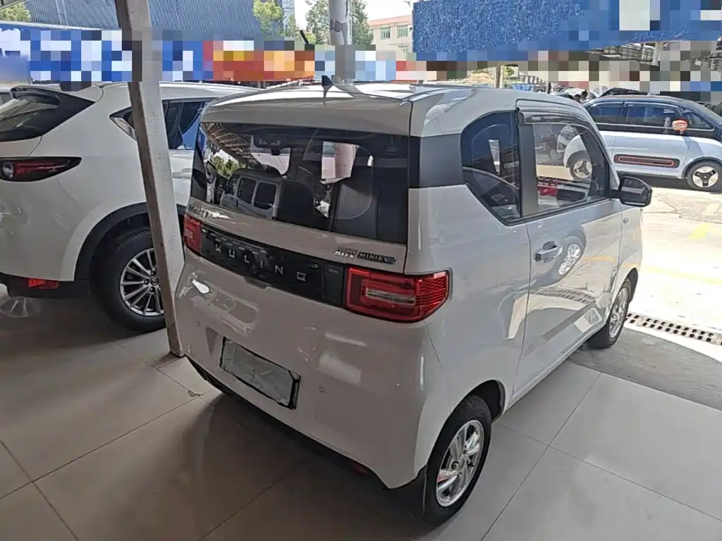 Wuling MINIEV — миниатюра 7