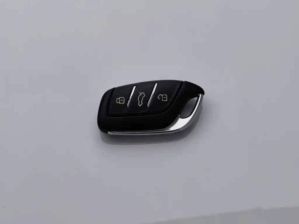 Roewe i5 — миниатюра 19