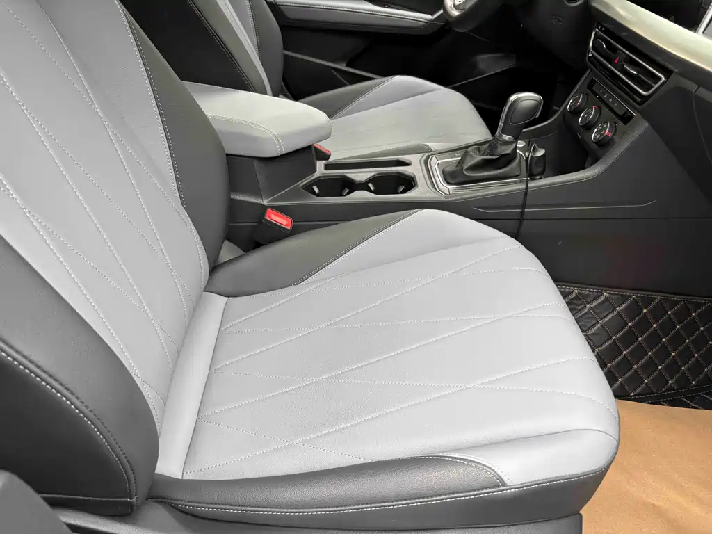 Volkswagen Lavida — миниатюра 7