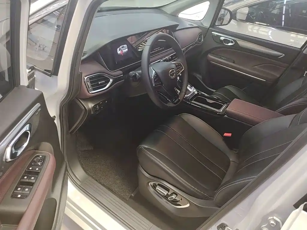 GAC Motor Trumpchi M6 — миниатюра 16