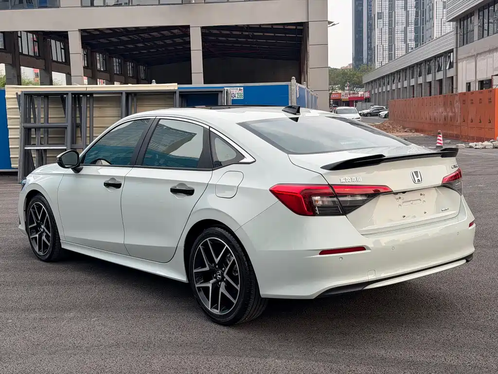 Honda Civic — миниатюра 12