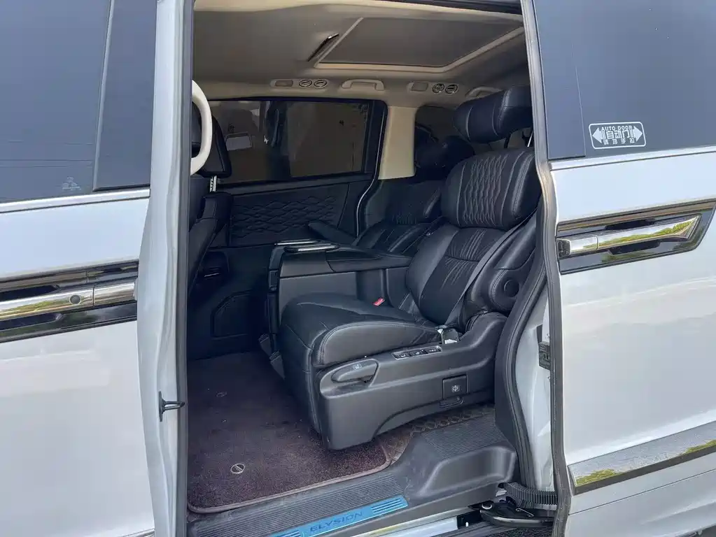 Honda Elysion — миниатюра 8