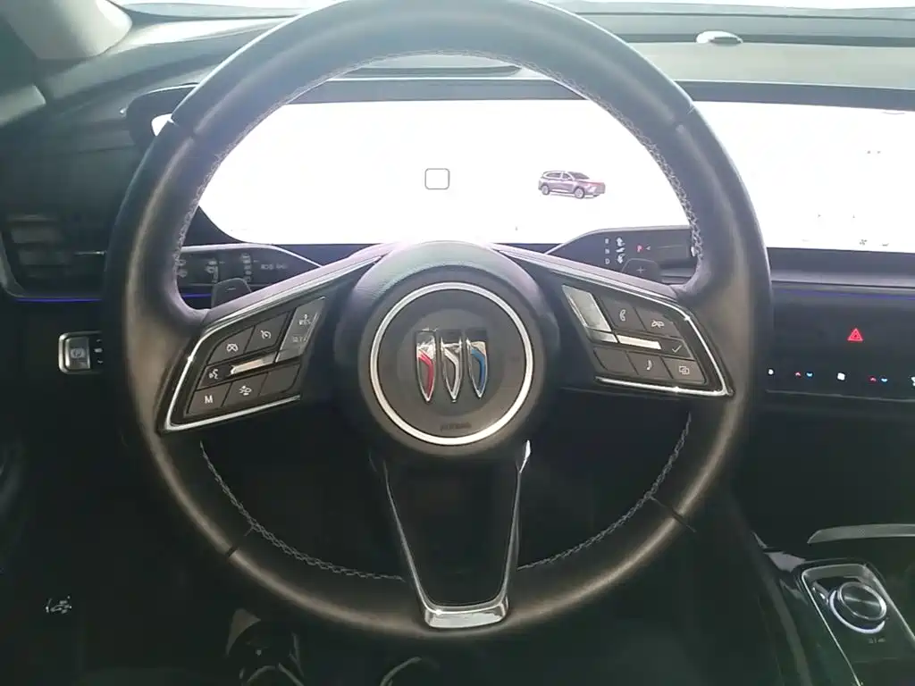 Buick Envision Plus — миниатюра 11