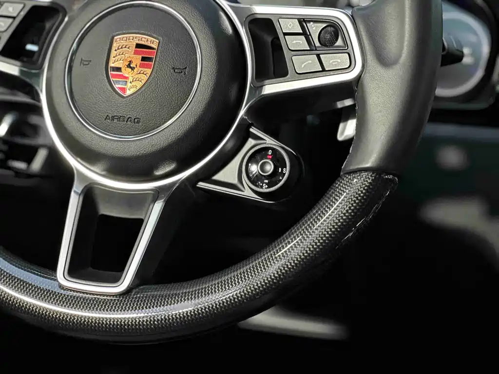 Porsche Cayenne — миниатюра 19