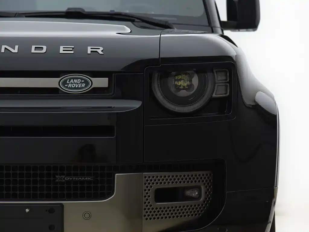 Land Rover Defender — миниатюра 6