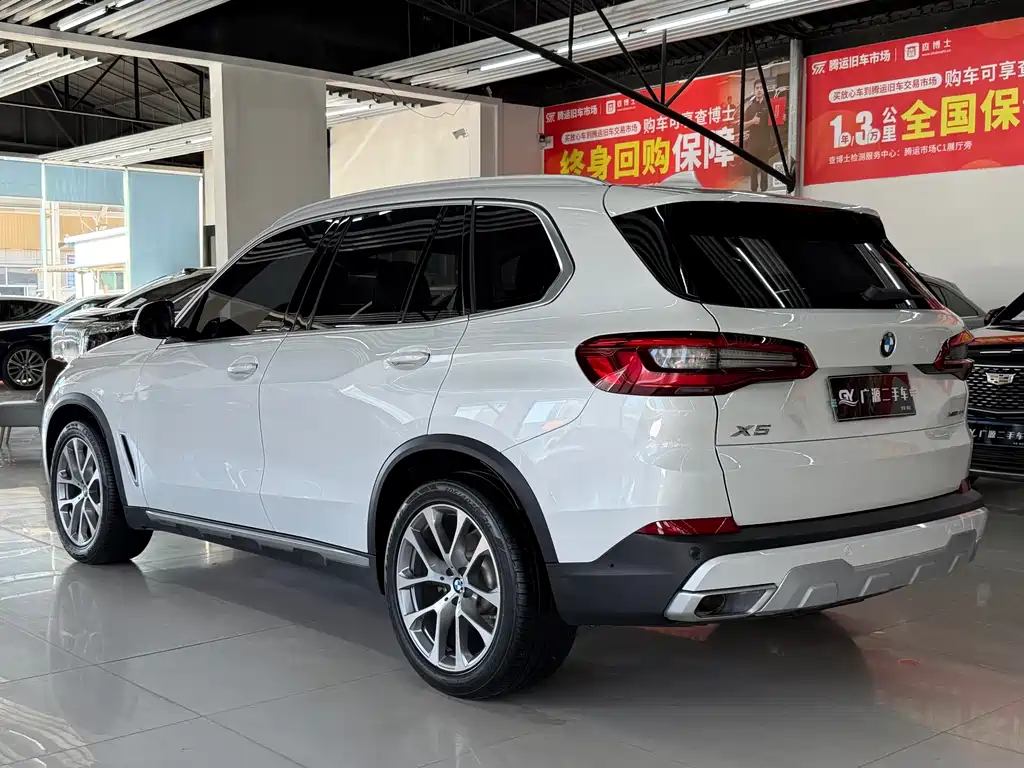 BMW X5 (Import) — миниатюра 6