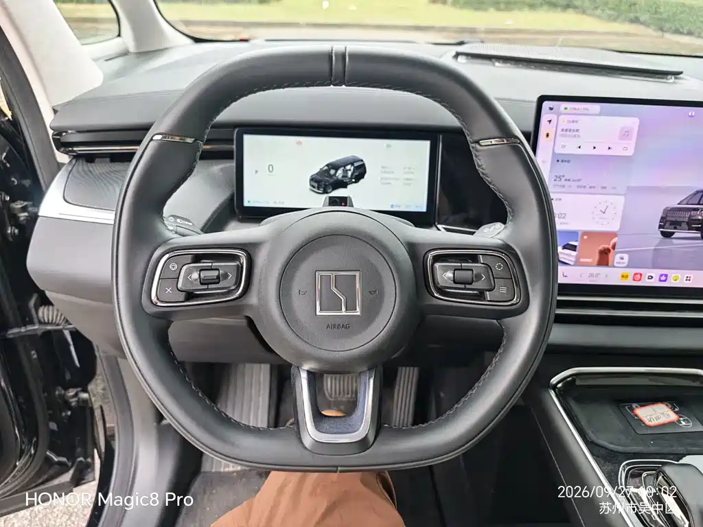 Zeekr 009 — миниатюра 8