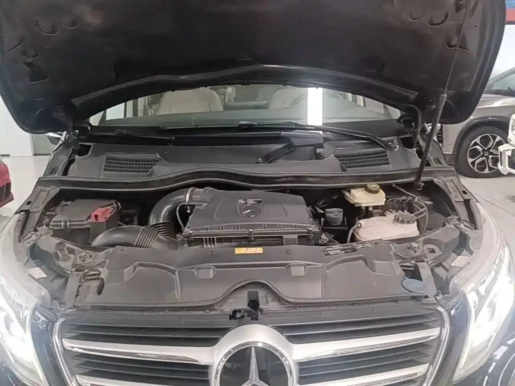 Mercedes-Benz V-Class — миниатюра 20