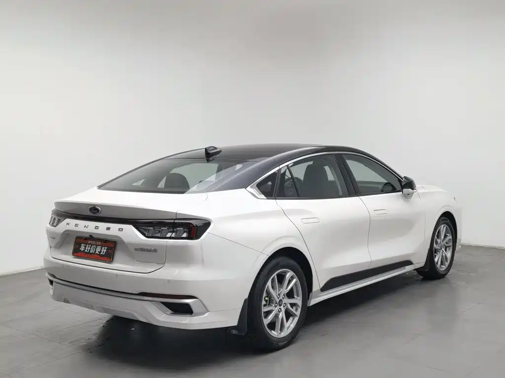 Ford Mondeo — миниатюра 2
