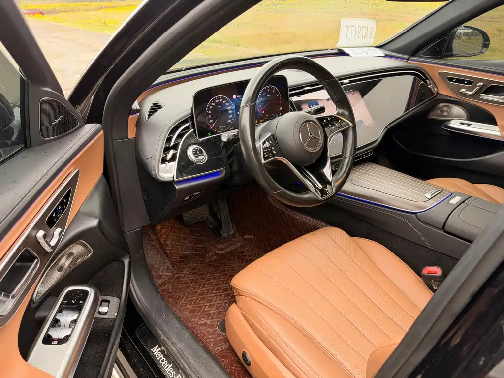 Mercedes-Benz E-Class — миниатюра 4
