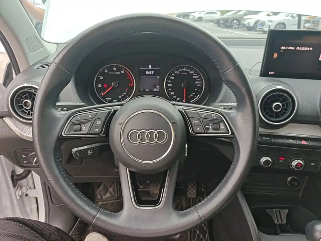 Audi Q2L — миниатюра 11