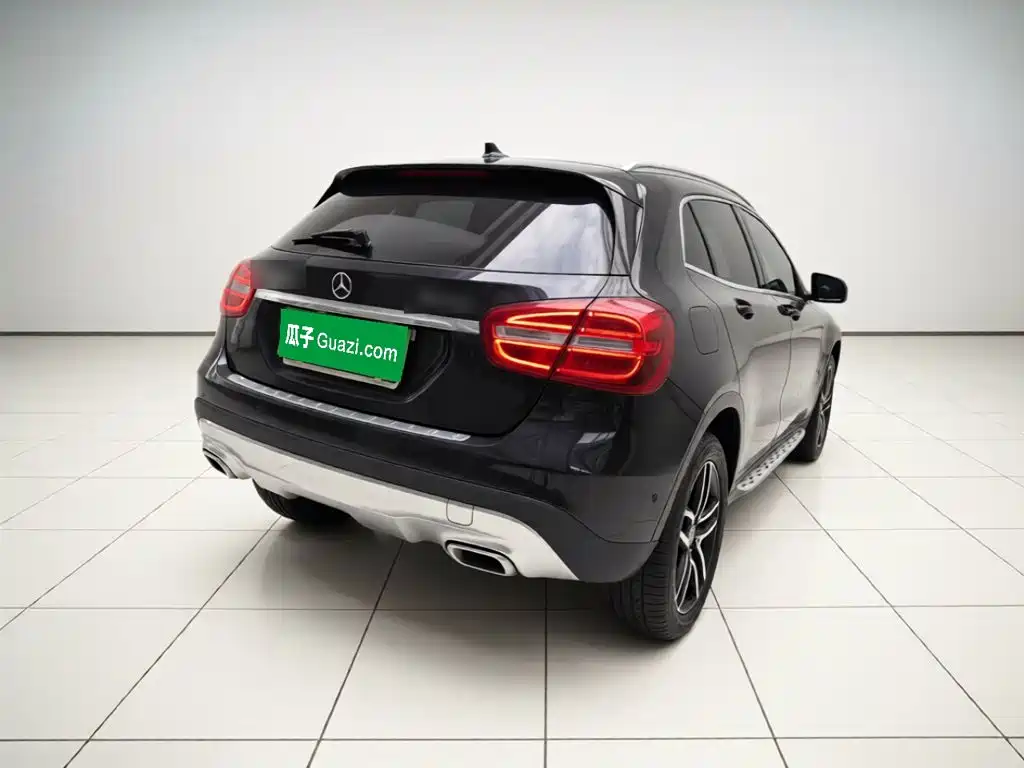 Mercedes-Benz GLA — миниатюра 6