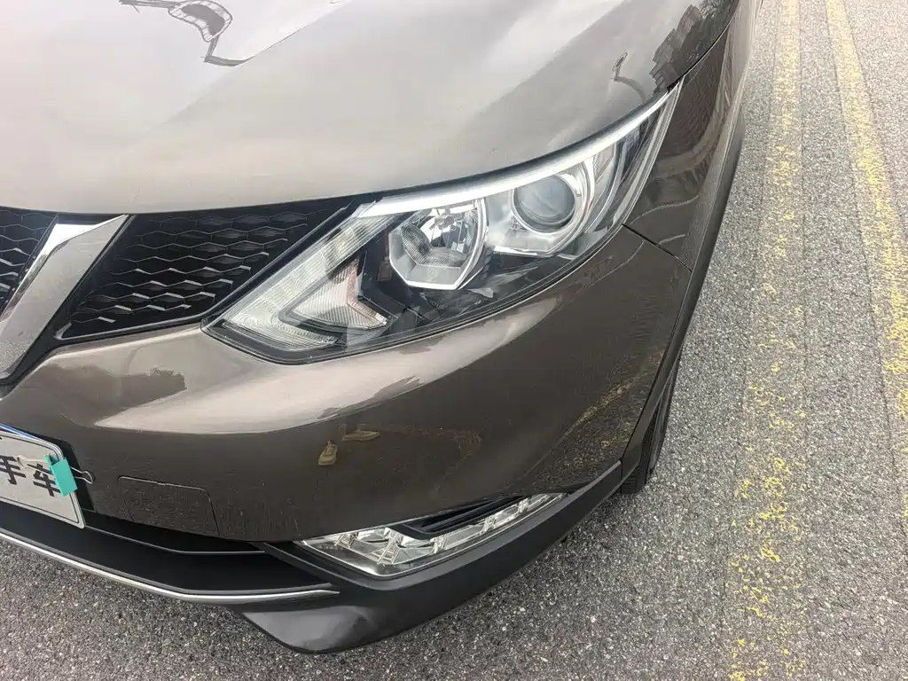 Nissan Qashqai — миниатюра 12