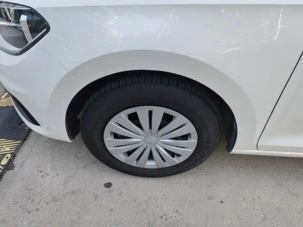 Volkswagen Santana — миниатюра 23