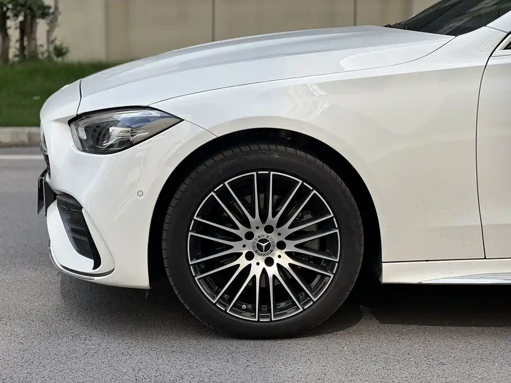 Mercedes-Benz C-Class — миниатюра 17
