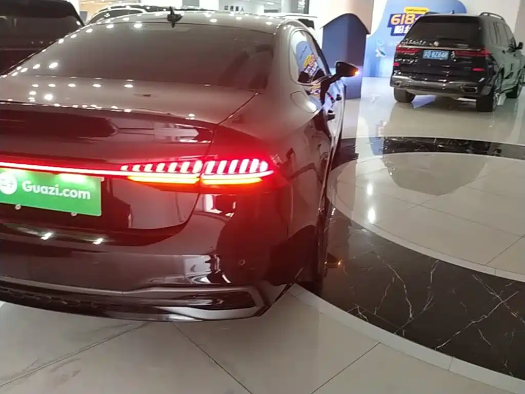 Audi A7L — миниатюра 8