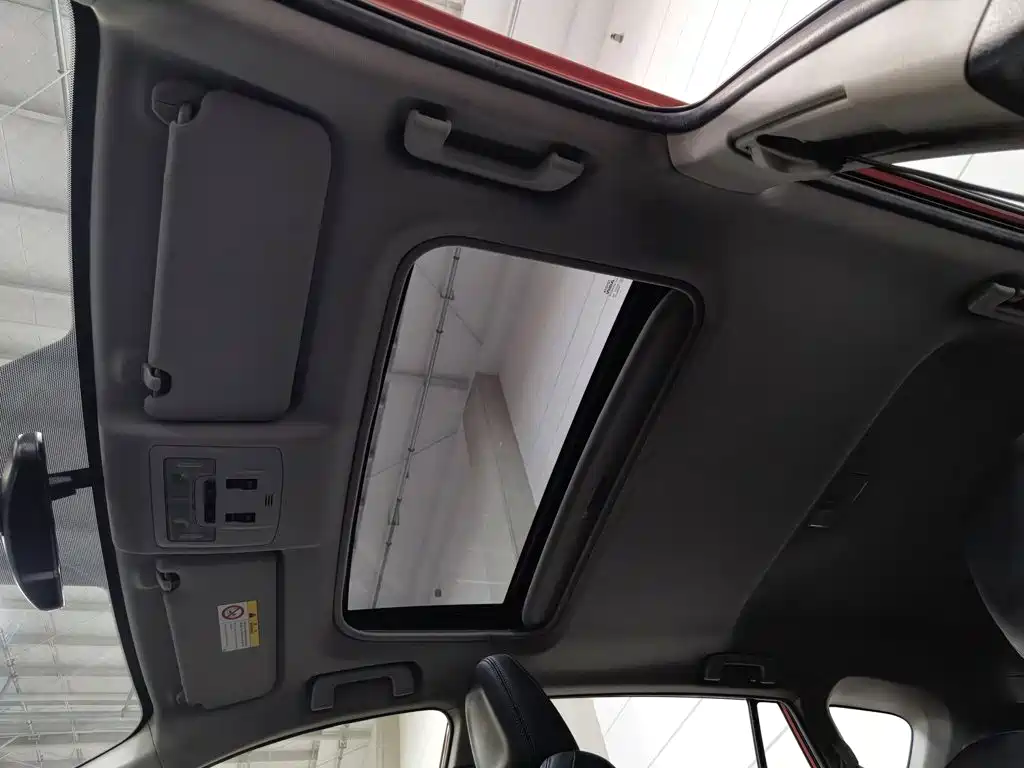 Toyota RAV4 — миниатюра 14