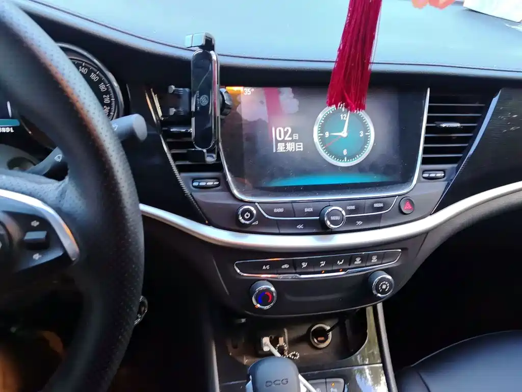 Buick Verano — миниатюра 6