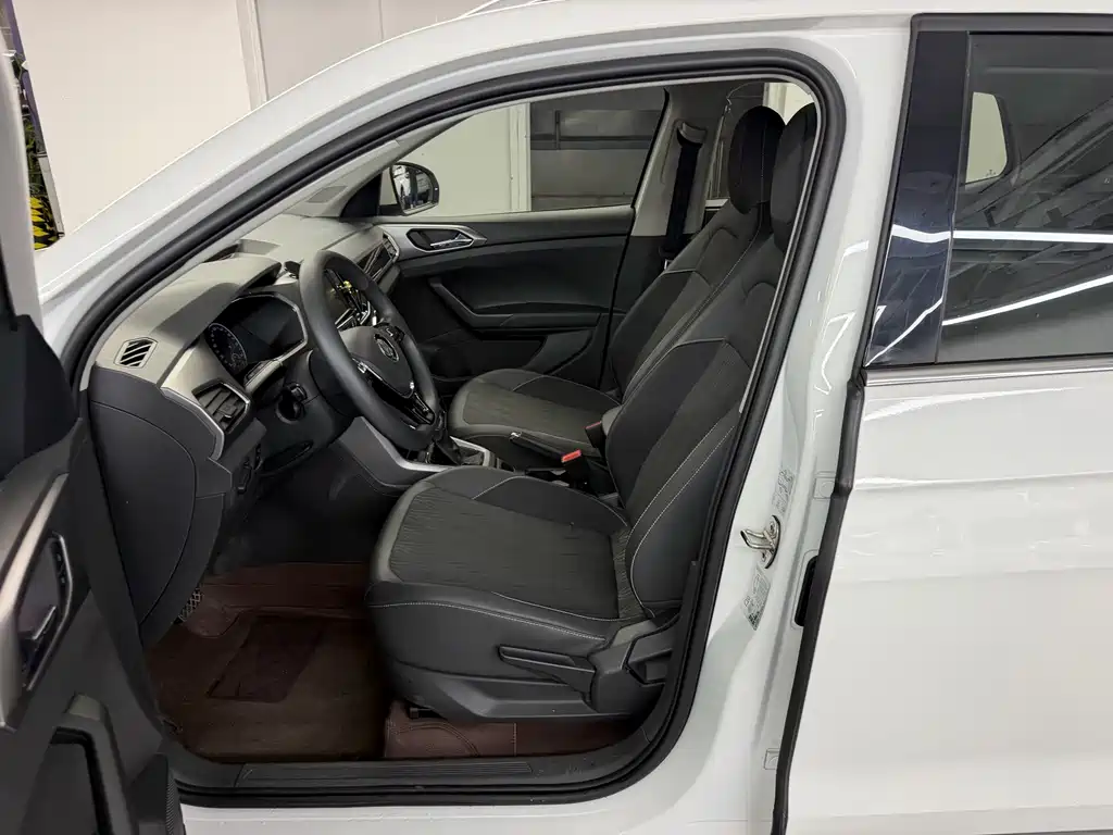 Volkswagen T-Cross — миниатюра 7