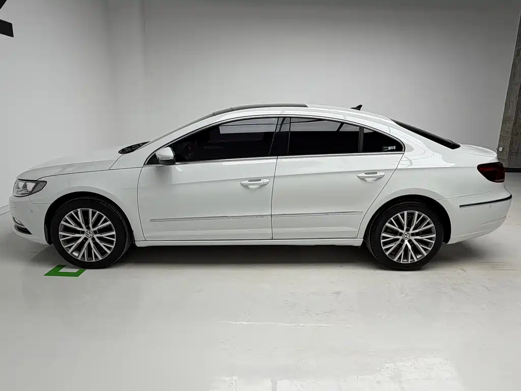 Volkswagen FAW - Passat CC CC 2018 1.8TSI Luxury