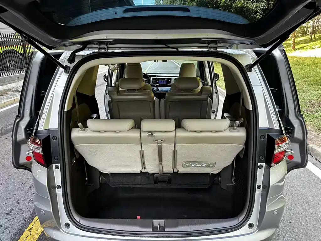 Honda Odyssey — миниатюра 9