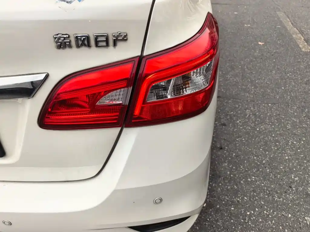 Nissan Sylphy — миниатюра 8