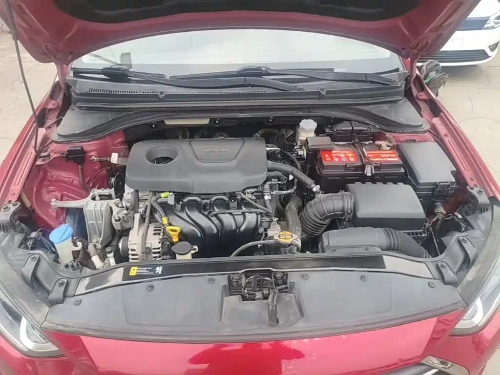 Hyundai Elantra — миниатюра 20