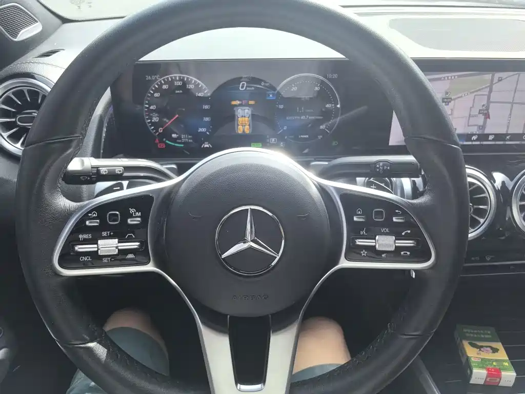 Mercedes-Benz EQB — миниатюра 14