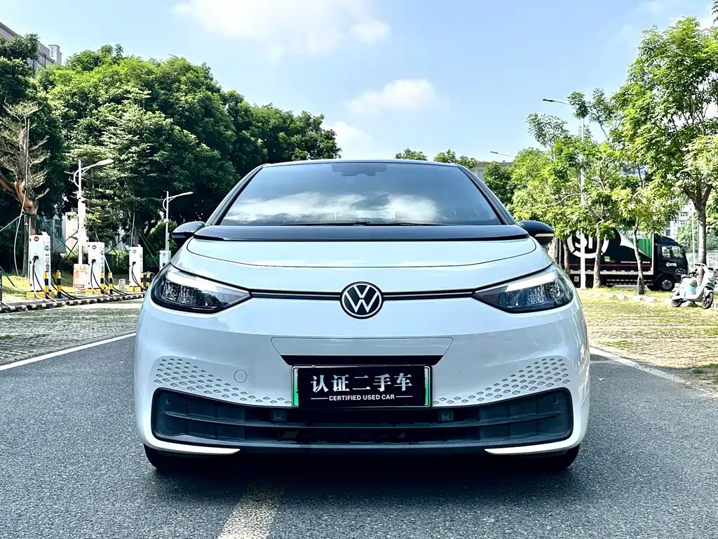 Volkswagen ID.3 — миниатюра 2
