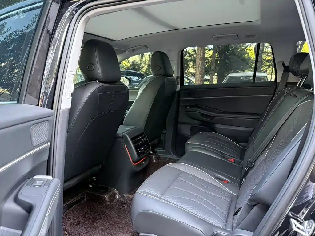 Volkswagen Teramont — миниатюра 4